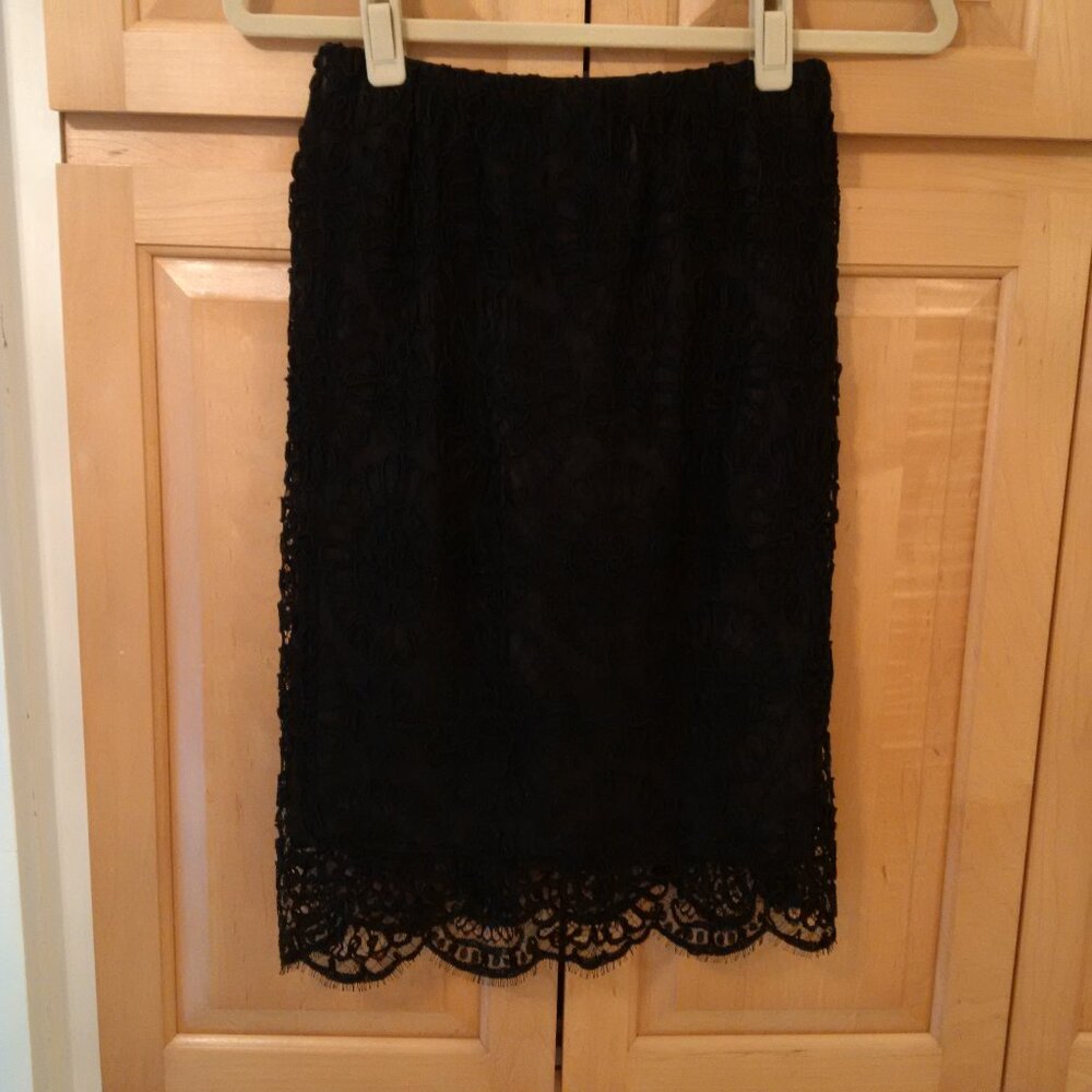 CAROLYNE ROEHM Vintage Black Lace Skirt Size 4